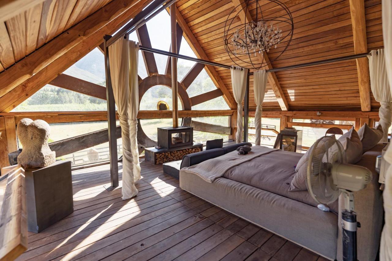 Inspiring Farm Sanctuary And Famous Painting Pig Hotel Franschhoek Exterior foto