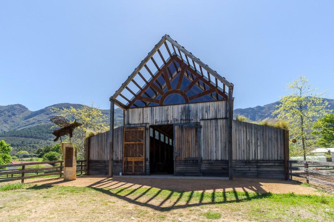 Inspiring Farm Sanctuary And Famous Painting Pig Hotel Franschhoek Exterior foto